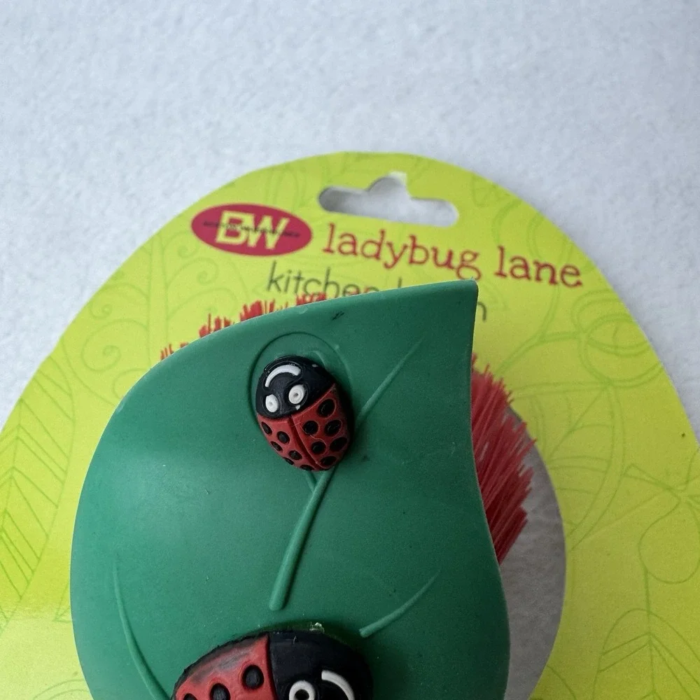 Boston Warehouse Ladybug Lane Kitchen Dish Brush 44380 Green Leaf 2011 Cute